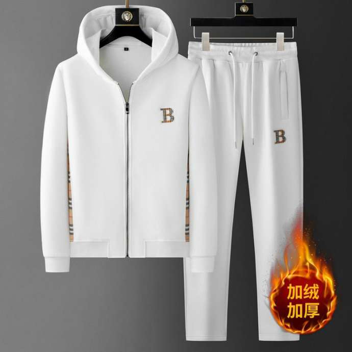 Picture of Burberry SweatSuits _SKUBurberryM-4XL25c0527488